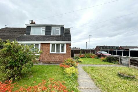 4 bedroom semi-detached house for sale