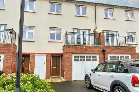 4 bedroom terraced house for sale