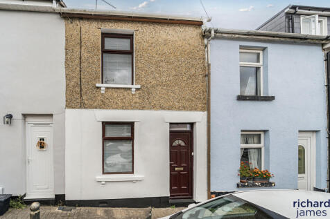 King John Street, Old Town, Swindon, SN1 2 bed terraced house for sale