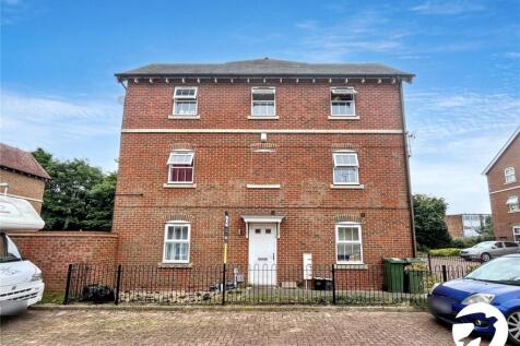 Easton Drive, Sittingbourne, ME10 4 bed end of terrace house for sale