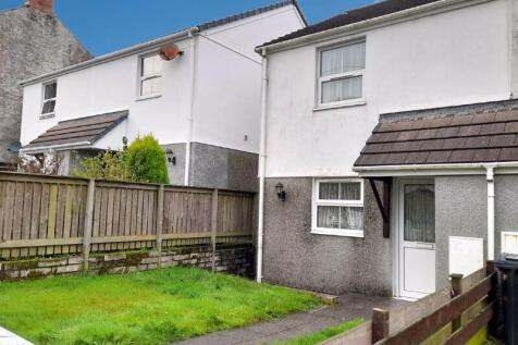 Hallaze Road, PENWITHICK PL26 2 bed semi