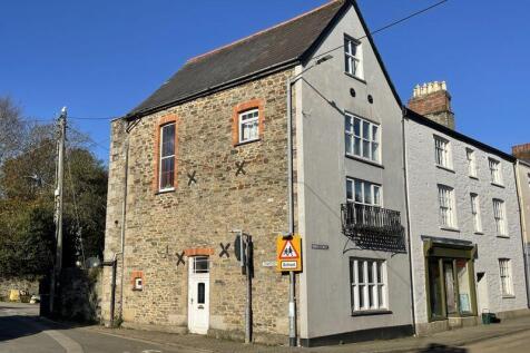 5 bedroom town house for sale