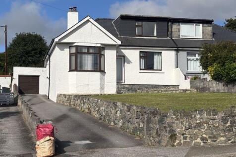 3 bedroom semi-detached bungalow for sale