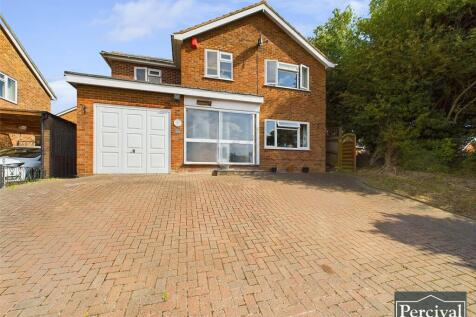 Nether Court, Halstead, Essex, CO9 5 bed detached house for sale