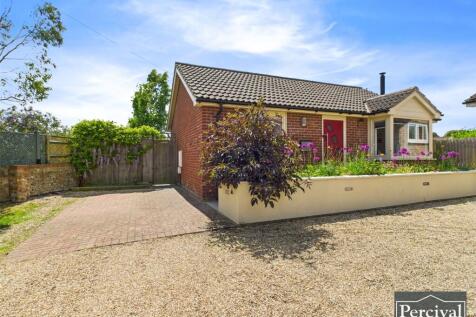 Temperance Yard, Earls Colne... 2 bed bungalow for sale