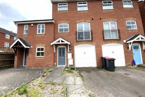 3 bedroom terraced house for sale