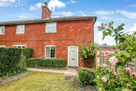 2 bedroom end of terrace house for sale