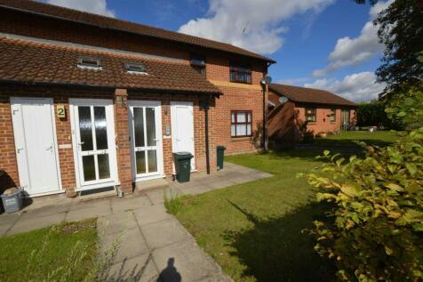 Dulwich Way, Croxley Green 2 bed maisonette for sale