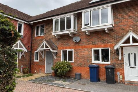 Royal Huts Avenue, Hindhead, Hindhead 3 bed terraced house for sale