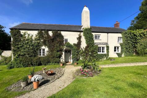 East Putford, Holsworthy 8 bed detached house for sale