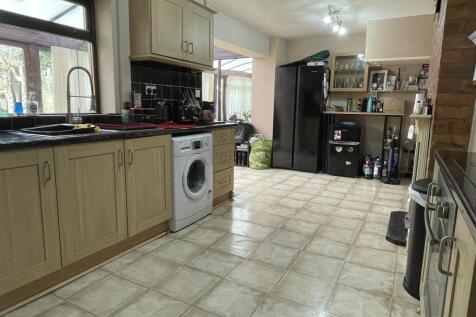 Cherry Tree Lane, Codsall 3 bed terraced house for sale