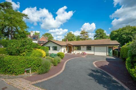 3 bedroom detached bungalow for sale