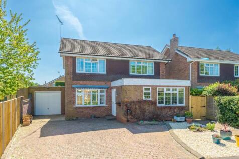 Oakdene Close, Claverdon CV35 4 bed detached house for sale
