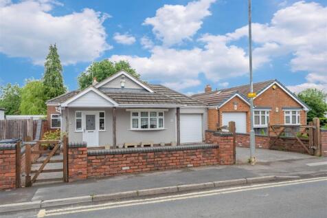 Lea Green Lane, Wythall B47 3 bed detached bungalow for sale