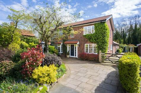 5 bedroom detached house for sale