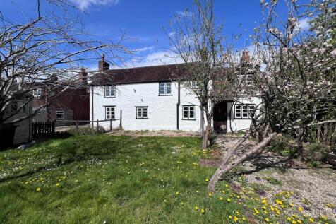4 bedroom cottage for sale