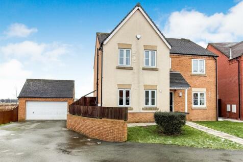 Mandir Close, Oswestry 4 bed detached house for sale