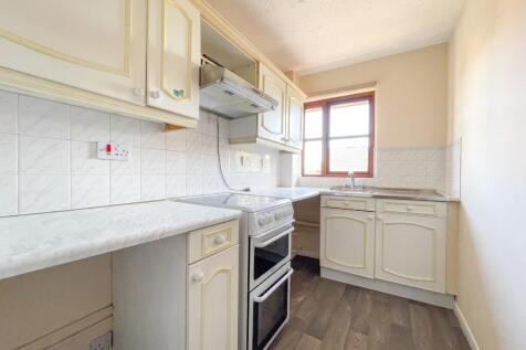 1 bedroom flat for sale
