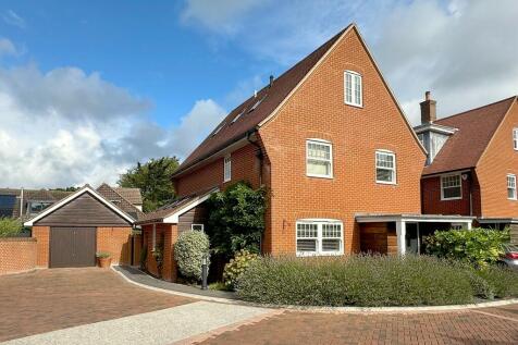 Abbots Brook, Lymington SO41 4 bed detached house for sale