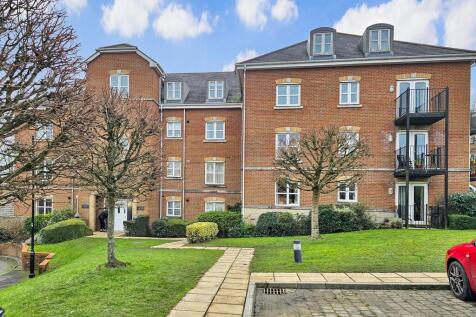 Dorchester House, Lymington SO41 2 bed apartment for sale