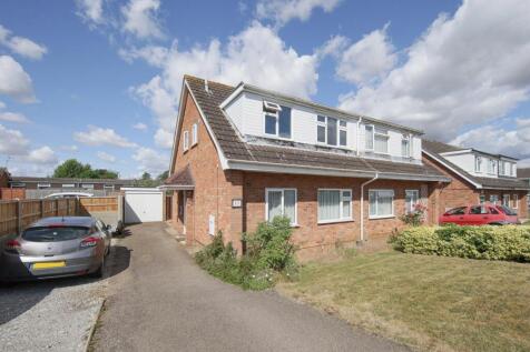 Severn Close, Royal Leamington Spa 3 bed semi
