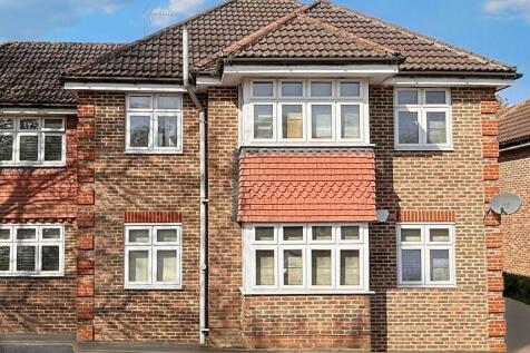 Brighton Road, Coulsdon CR5 2 bed ground floor flat for sale