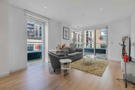 Skyline Apartments, Devan Grove, London 2 bed flat for sale