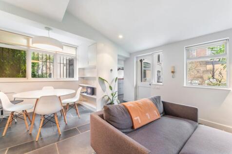 1 bedroom semi-detached house for sale