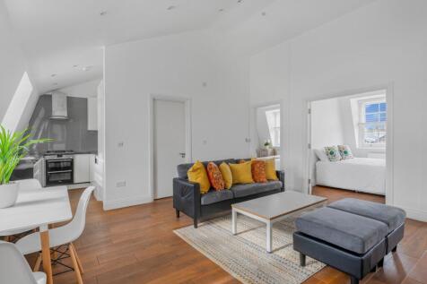 3 bedroom flat for sale