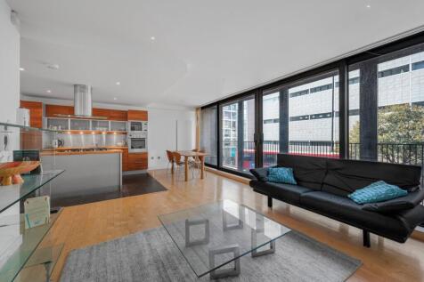 Goswell Road, Islington, London 2 bed flat for sale