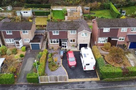 Hillside Drive, Leek, Staffordshire... 4 bed detached house for sale