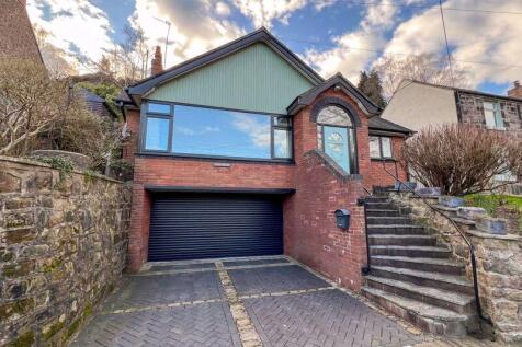 St. Annes Vale, Brown edge, ST6 8TA. 4 bed detached house for sale