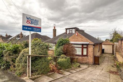 Northfield Drive, Biddulph.  ST8 7DU 3 bed detached bungalow for sale