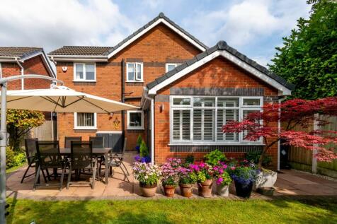 Timberscombe Gardens, Woolston, WA1 4 bed detached house for sale