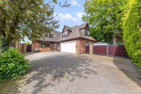 Bickley Close, Fearnhead, WA2 4 bed detached house for sale