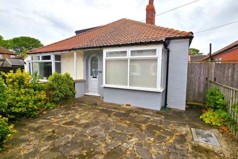 St Peters Grove, Redcar, TS10 2 bed bungalow for sale