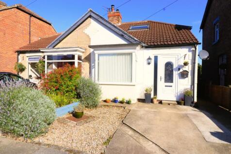 St Peter's Grove, Redcar, TS10 1 bed bungalow for sale
