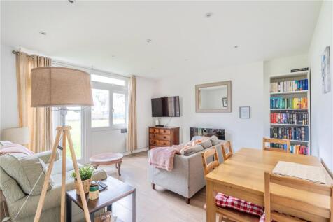Leigham Court Road, London, SW16 3 bed maisonette for sale