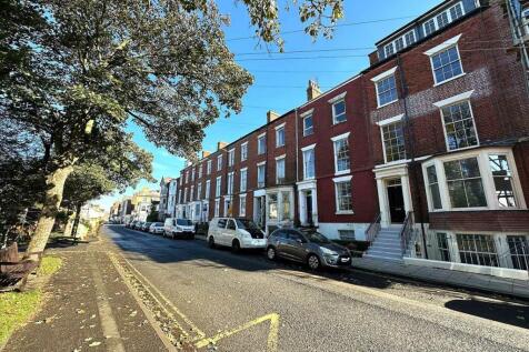 WEST AVENUE, FILEY TOWN CENTRE 2 bed apartment for sale