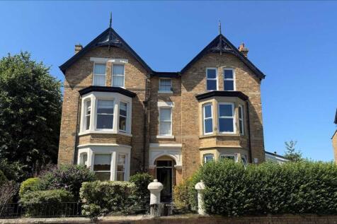 Oriel Crescent, Scarborough 1 bed apartment for sale