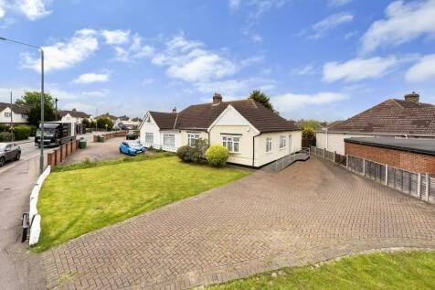 3 bedroom semi-detached bungalow for sale