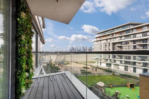 Harrison Walk, Greenwich, London, SE10 2 bed apartment for sale