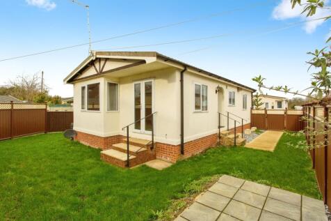 2 bedroom park home for sale