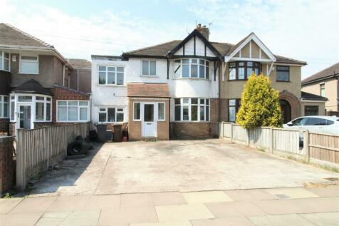 4 bedroom semi-detached house for sale