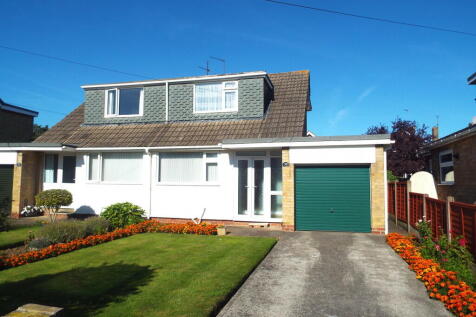 3 bedroom semi-detached bungalow for sale