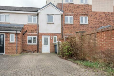 3 bedroom terraced house for sale