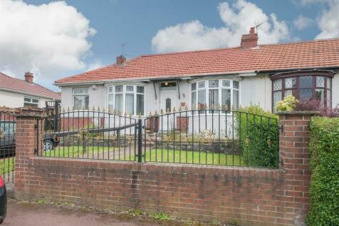 2 bedroom semi-detached bungalow for sale