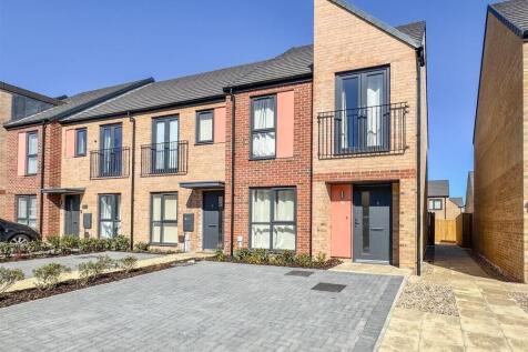 3 bedroom end of terrace house for sale