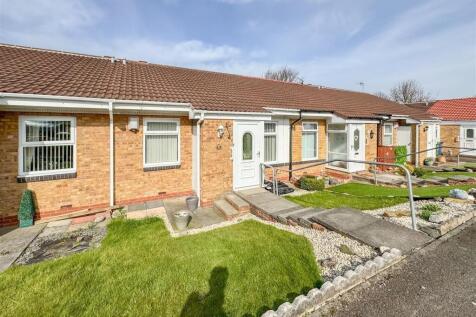 2 bedroom terraced bungalow for sale