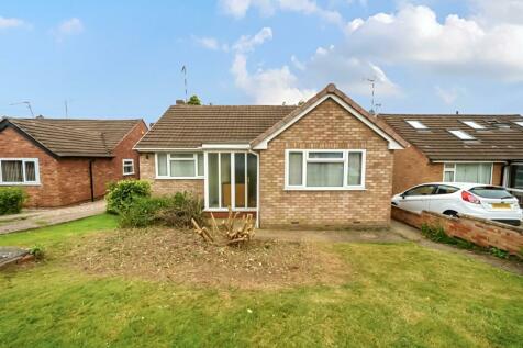 4 bedroom detached bungalow for sale